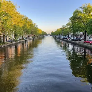 https://canal-view-stay-amsterdam.amsterdamhotelsnl.com